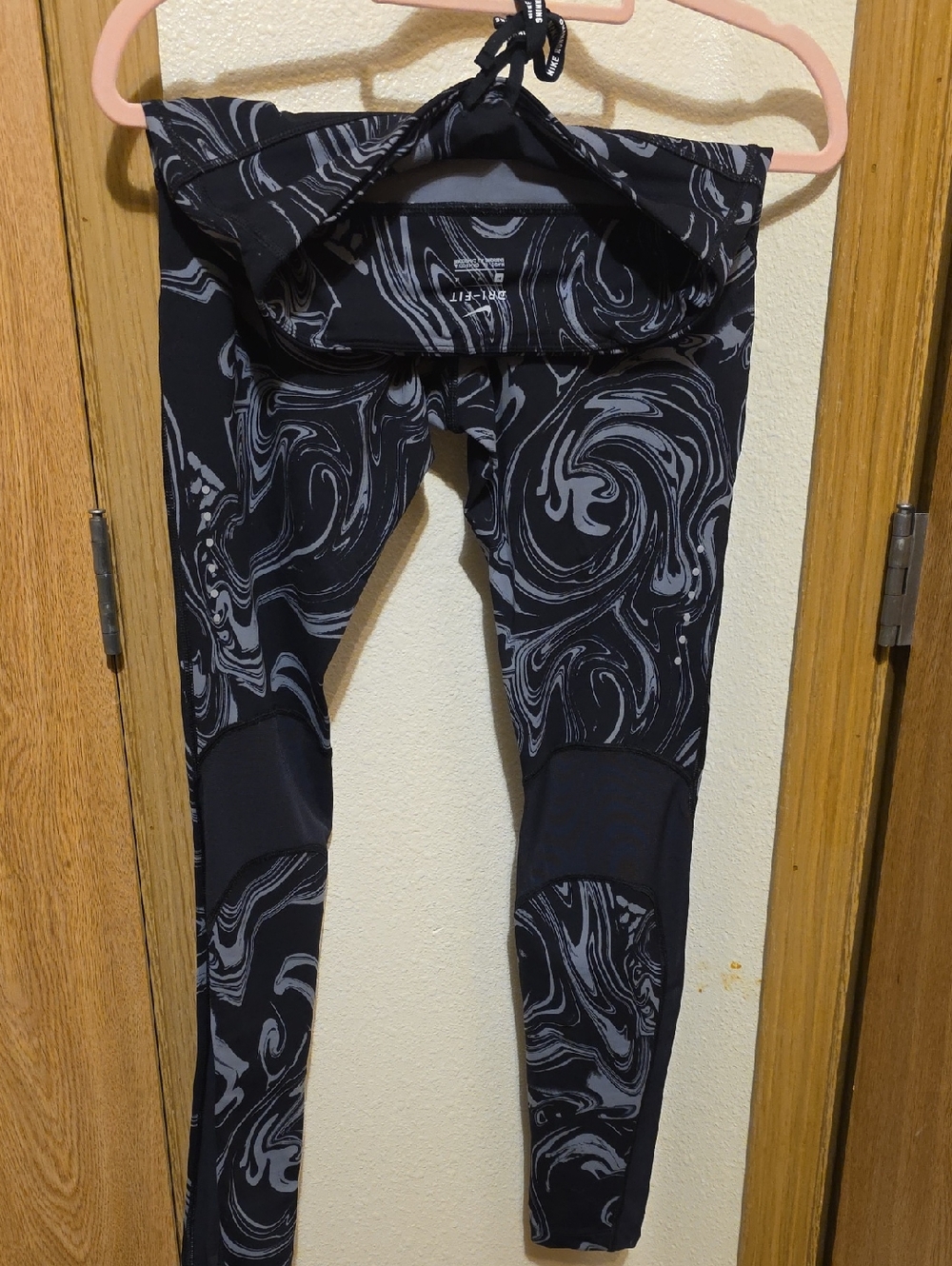 Nike Dri-fit Running Leggings With Mesh Panels And Reflectors
